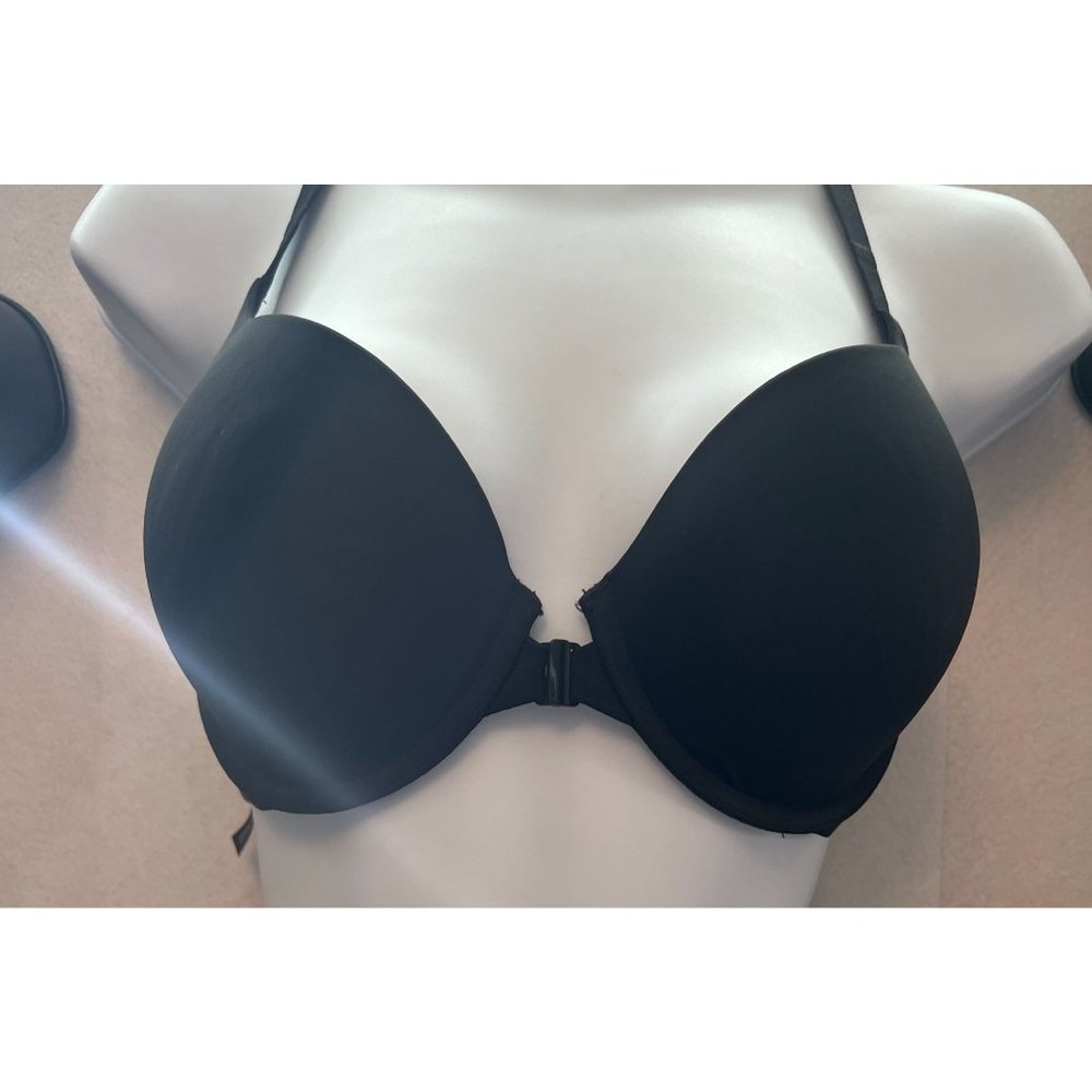 Victoria's Secret Black Perfect Shape 32DD Razor Back Push-Up Bra Front Closure